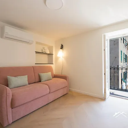 Aparthotel 2min | 2br| Wifi|a/c| By Tilo